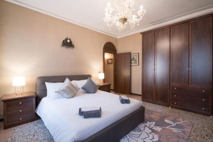 Ca' Pesaro Rooftop Terrace Apartment. Venedik Dış mekan fotoğraf
