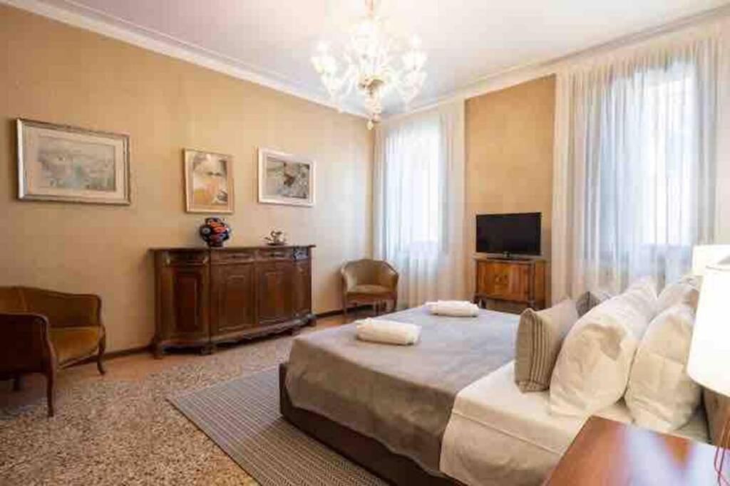 Ca' Pesaro Rooftop Terrace Apartment. Venedik Dış mekan fotoğraf